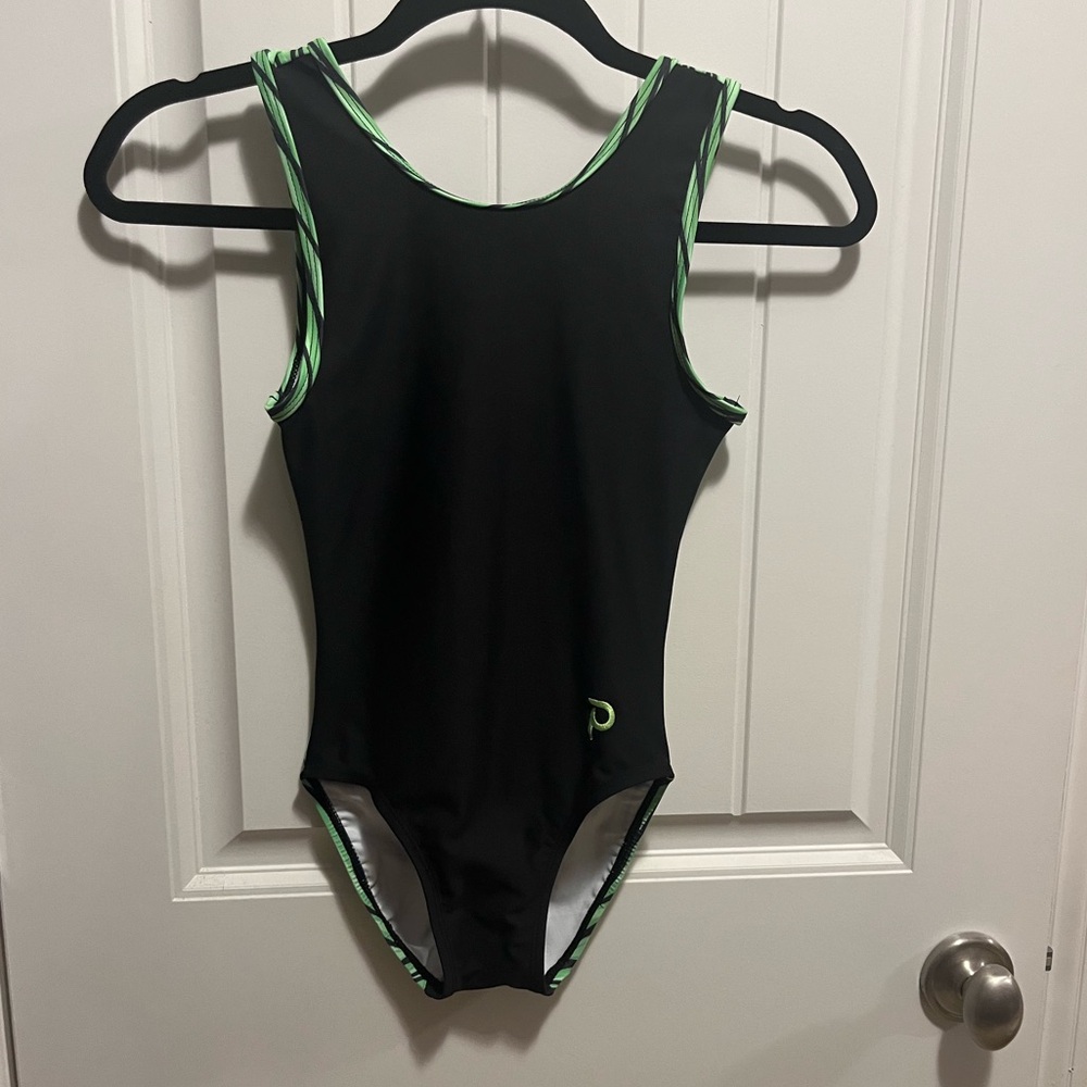 plum practicewear Black and Green leotard
